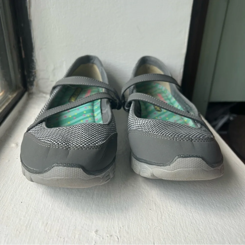 Skechers Women Gray Sneakers Mary Jane Gray Velcro Strap Size 7.5 Memory Foam